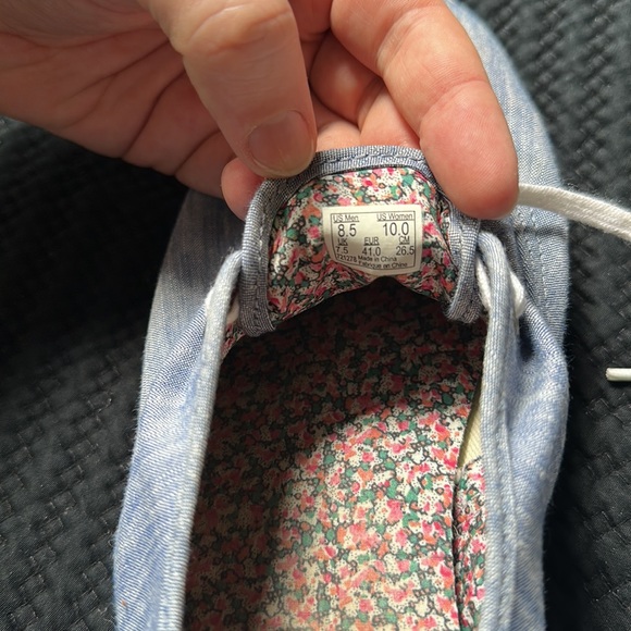 Vans blue chambray with white laces - Picture 6 of 6